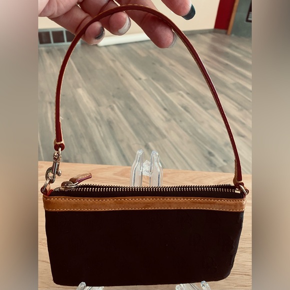 Dooney & Bourke Wristlet - Used Once - No Callouts - Picture 3 of 10
